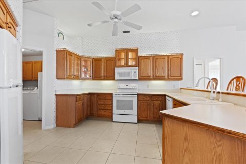 House in Palm Coast, Florida 4 bedrooms, 204.38 sq.m. № 1900011 - photo 13