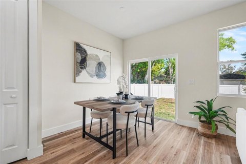 Casa en venta en Tampa, Florida, 4 dormitorios, 192.21 m2 № 2196441 - foto 11