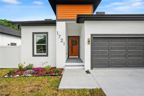 Casa en venta en Tampa, Florida, 4 dormitorios, 192.21 m2 № 2196441 - foto 2