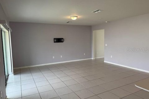 Casa en venta en Wesley Chapel, Florida, 5 dormitorios, 242.94 m2 № 2239317 - foto 4