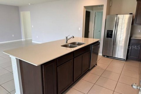 Casa en venta en Wesley Chapel, Florida, 5 dormitorios, 242.94 m2 № 2239317 - foto 6