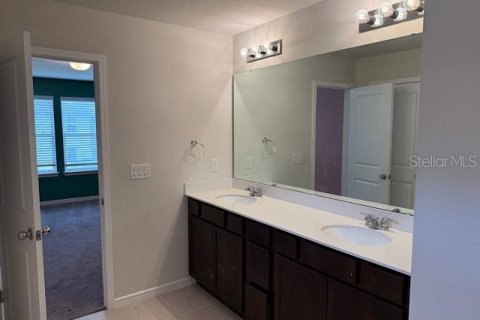 Casa en venta en Wesley Chapel, Florida, 5 dormitorios, 242.94 m2 № 2239317 - foto 11