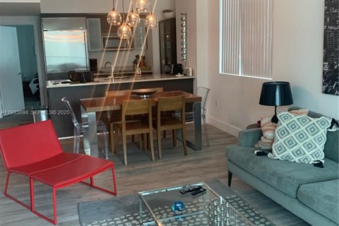 Condominio en alquiler en Miami, Florida, 2 dormitorios, 111.2 m2 № 1992166 - foto 8