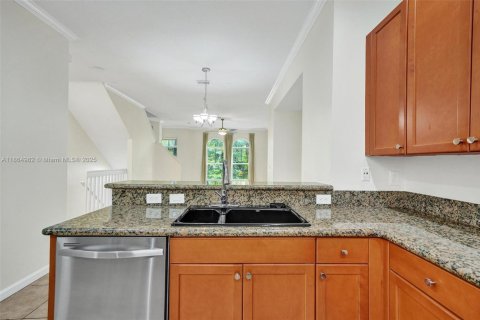 Townhouse in Fort Lauderdale, Florida 3 bedrooms, 170.01 sq.m. № 1893238 - photo 3
