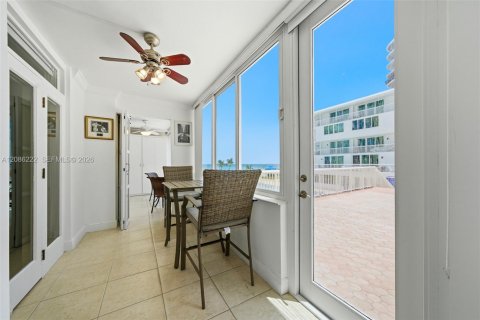 Copropriété à louer à Miami Beach, Floride: 2 chambres, 132.85 m2 № 2367860 - photo 14