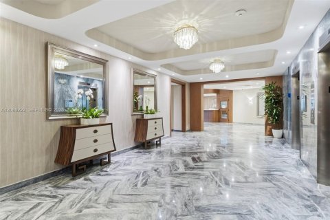 Copropriété à louer à Miami Beach, Floride: 2 chambres, 132.85 m2 № 2367860 - photo 22