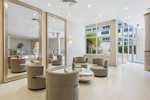 Copropriété à louer à Miami Beach, Floride: 2 chambres, 132.85 m2 № 2367860 - photo 23
