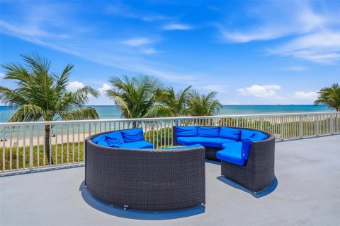 Copropriété à louer à Miami Beach, Floride: 2 chambres, 132.85 m2 № 2367860 - photo 26