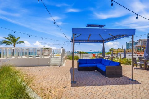 Copropriété à louer à Miami Beach, Floride: 2 chambres, 132.85 m2 № 2367860 - photo 28