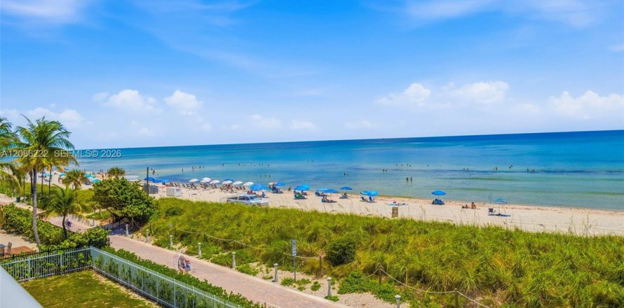 Condo à Miami Beach, Floride, 2 chambres  № 2367860