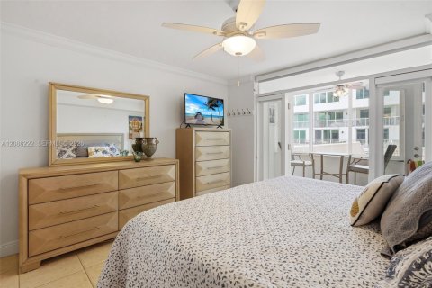 Copropriété à louer à Miami Beach, Floride: 2 chambres, 132.85 m2 № 2367860 - photo 10
