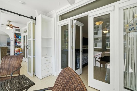 Copropriété à louer à Miami Beach, Floride: 2 chambres, 132.85 m2 № 2367860 - photo 15