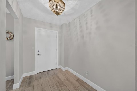 Condo in Longboat Key, Florida, 2 bedrooms  № 2266566 - photo 13