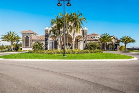 Condo in Bradenton, Florida, 2 bedrooms in LAKEWOOD NATIONAL  № 1688272 - photo 29