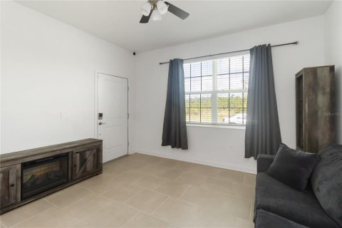 Casa en venta en Davenport, Florida, 4 dormitorios, 195.84 m2 № 2303030 - foto 12