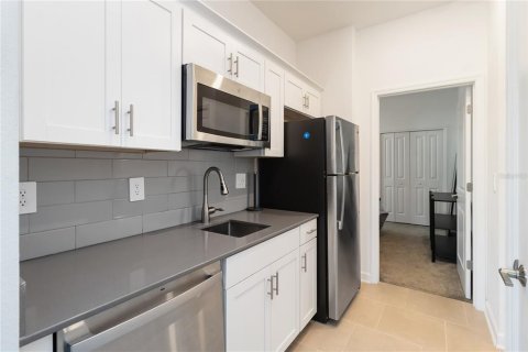 Casa en venta en Davenport, Florida, 4 dormitorios, 195.84 m2 № 2303030 - foto 11