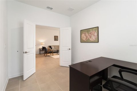 Casa en venta en Davenport, Florida, 4 dormitorios, 195.84 m2 № 2303030 - foto 9