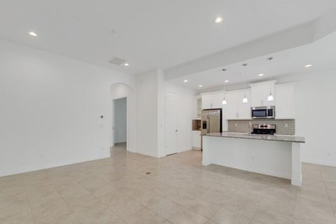 Купить виллу или дом в Виро-Бич, Флорида 8 комнат, 157.28м2, № 2154641 - фото 13