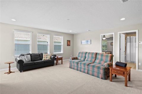 House in Winter Garden, Florida 4 bedrooms, 383.31 sq.m. № 1914850 - photo 21