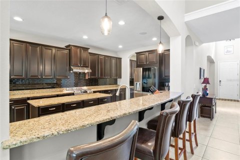 House in Winter Garden, Florida 4 bedrooms, 383.31 sq.m. № 1914850 - photo 15