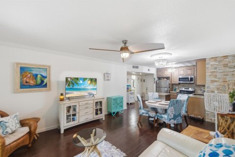 Condominio en venta en Pompano Beach, Florida, 1 dormitorio, 69.68 m2 № 2246306 - foto 14