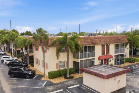 Condominio en venta en Pompano Beach, Florida, 1 dormitorio, 69.68 m2 № 2246306 - foto 24