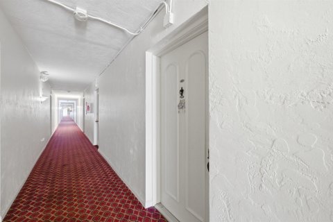 Condominio en venta en Pompano Beach, Florida, 1 dormitorio, 69.68 m2 № 2246306 - foto 22