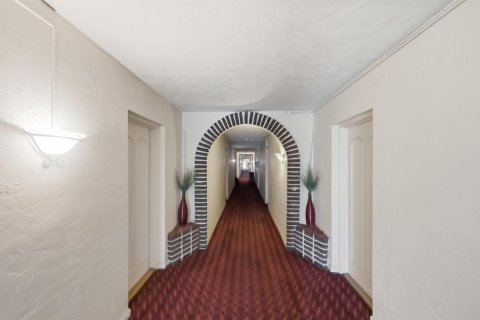 Condominio en venta en Pompano Beach, Florida, 1 dormitorio, 69.68 m2 № 2246306 - foto 23