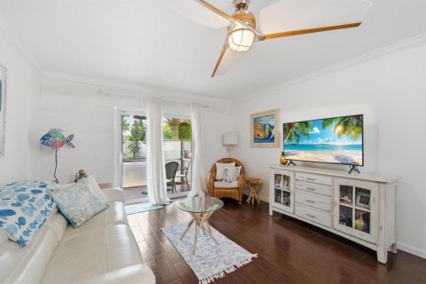 Condominio en venta en Pompano Beach, Florida, 1 dormitorio, 69.68 m2 № 2246306 - foto 3