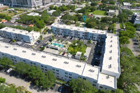 Townhouse in Miami, Florida 2 bedrooms, 129.32 sq.m. № 2066241 - photo 5