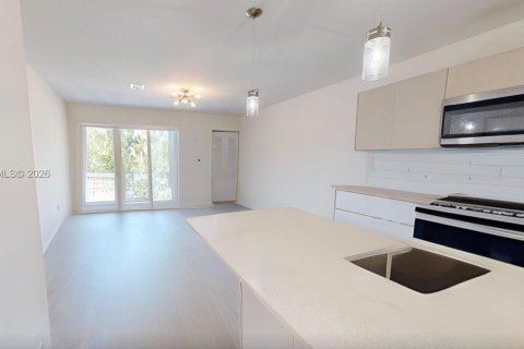 Townhouse in Miami, Florida 2 bedrooms, 129.32 sq.m. № 2066241 - photo 9