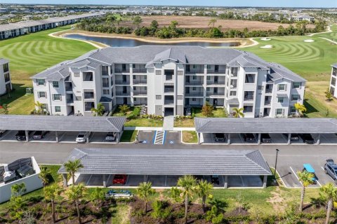 Condo in Venice, Florida, 2 bedrooms in WELLEN PARK № 2196861