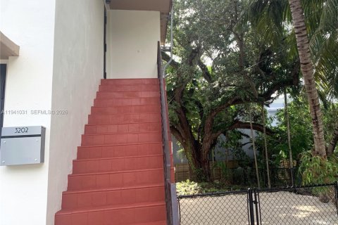 Снять в аренду виллу или дом в Майами, Флорида 4 спальни, 69.31м2, № 2000271 - фото 3