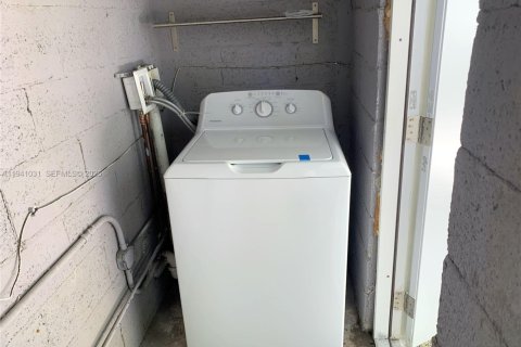 Снять в аренду виллу или дом в Майами, Флорида 4 спальни, 69.31м2, № 2000271 - фото 12