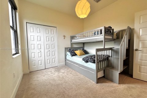 Condo in Doral, Florida, 3 bedrooms  № 2022469 - photo 23