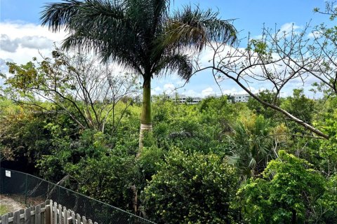 Condo in Doral, Florida, 3 bedrooms  № 2022469 - photo 25