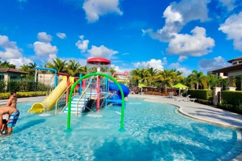 Condo in Doral, Florida, 3 bedrooms  № 2022469 - photo 30