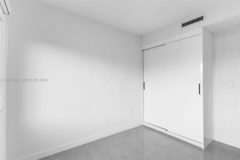 Townhouse in Homestead, Florida 4 bedrooms, 200.02 sq.m. № 2043125 - photo 9