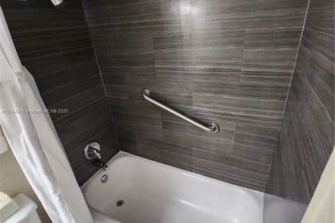 Copropriété à vendre à Sunny Isles Beach, Floride: 33.44 m2 № 1326070 - photo 22