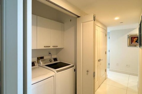 Condo in Sunny Isles Beach, Florida, 3 bedrooms  № 2158378 - photo 11