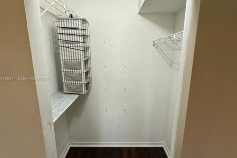 Condo in Coconut Creek, Florida, 2 bedrooms № 2060127 - photo 27