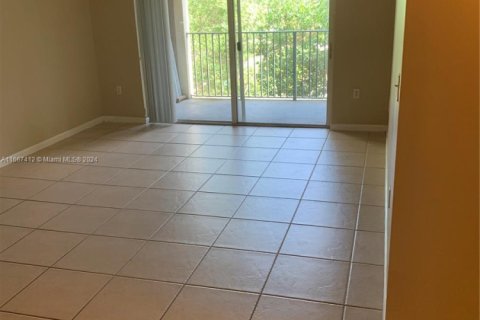 Condo in Coconut Creek, Florida, 2 bedrooms  № 2060127