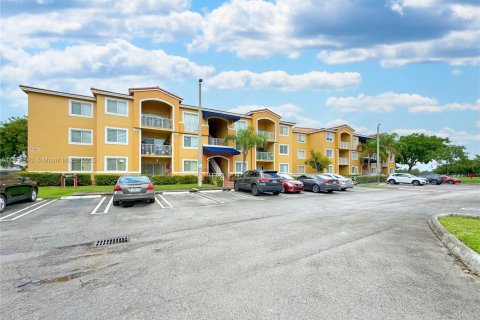 Condo in Cutler Bay, Florida, 2 bedrooms  № 1809501 - photo 27