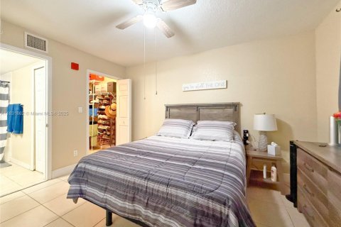 Condo in Cutler Bay, Florida, 2 bedrooms  № 1809501 - photo 18