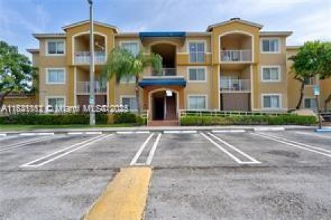 Condo in Cutler Bay, Florida, 2 bedrooms  № 1809501 - photo 2