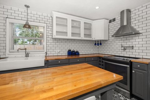 Casa en venta en Clearwater, Florida, 4 dormitorios, 183.95 m2 № 1772812 - foto 14