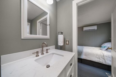 Casa en venta en Clearwater, Florida, 4 dormitorios, 183.95 m2 № 1772812 - foto 28