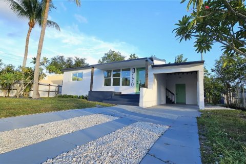 Casa en venta en North Miami Beach, Florida, 3 dormitorios, 101.73 m2 № 2002642 - foto 4