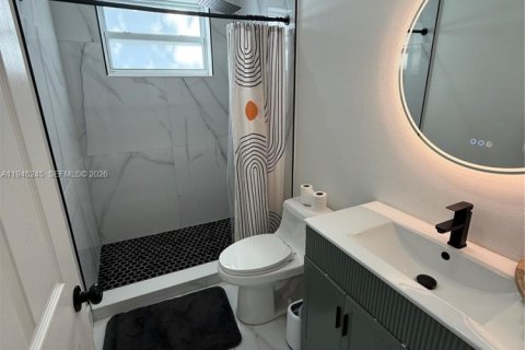 Casa en venta en North Miami Beach, Florida, 3 dormitorios, 101.73 m2 № 2002642 - foto 7