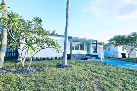 Casa en venta en North Miami Beach, Florida, 3 dormitorios, 101.73 m2 № 2002642 - foto 5